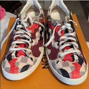 Louis Vuitton Sneakers